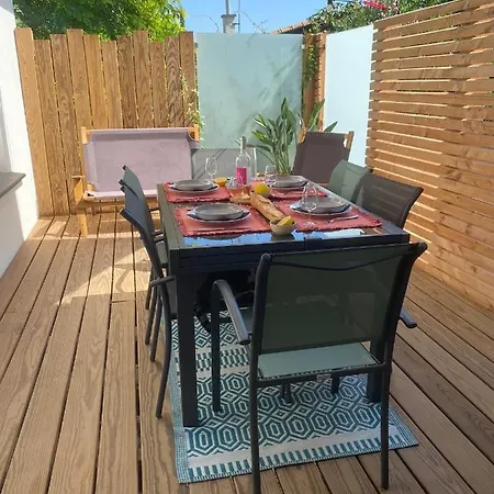 La Maison De Jeanne Nyaraló *